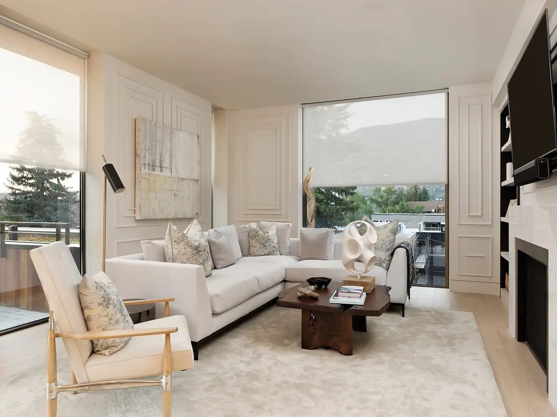Roller, blackout and solar shades: the right shade for each room